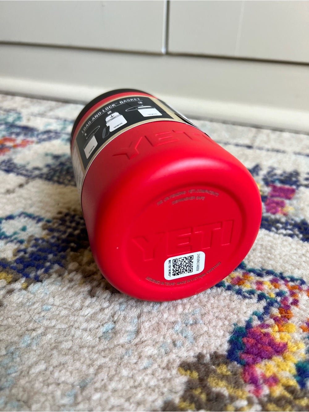 YETI Rambler 12 oz. Colster Can Insulator, Rescue Red new - Picture 3 of 3